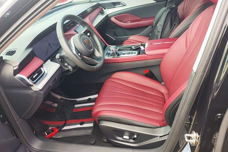 Used Hongqi H5 2025 2.0T Automatic Flag Edition – 500 000 Units Commemorative Version Left Front Seat