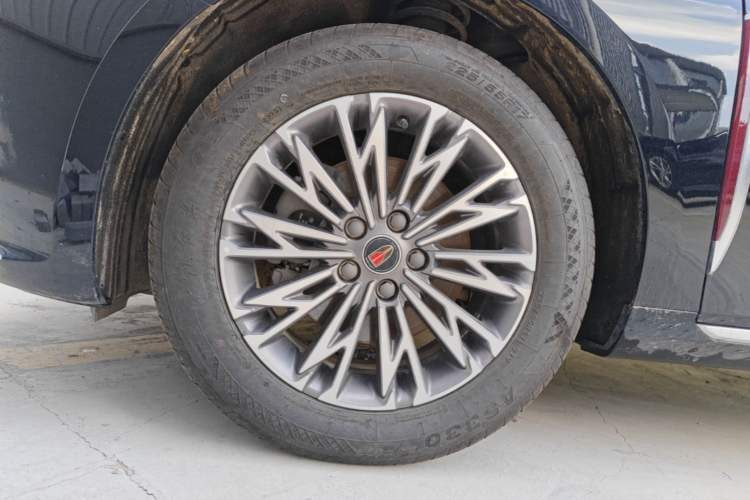 Used Hongqi H5 2025 1.5T DCT Qiyun 500 000th Unit Commemorative Edition Left Front Wheel Hub