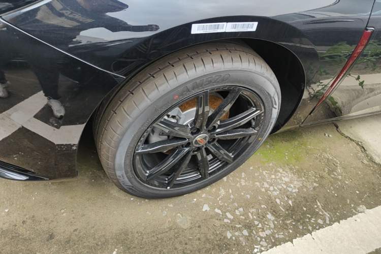 Used Hongqi H5 2025 1.5T DCT Xuan Ying Edition Left Front Wheel Hub