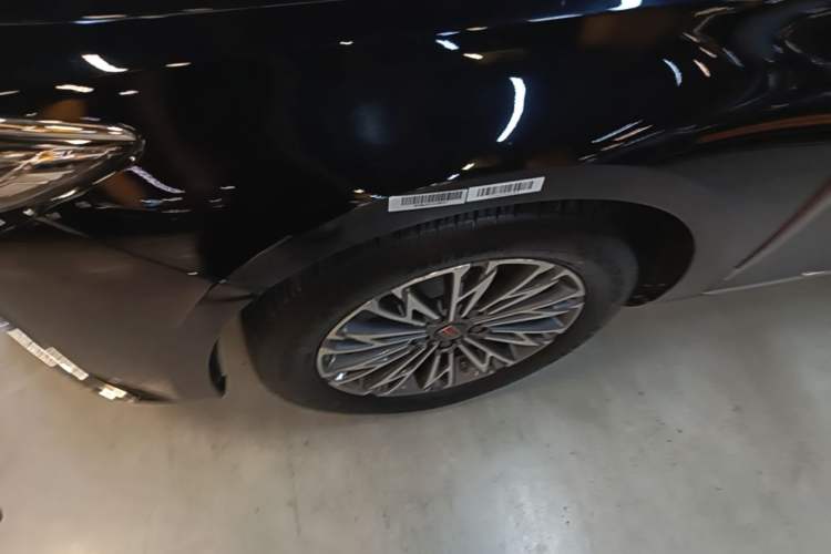 Used Hongqi H5 2025 1.5T DCT Qiyun 500 000th Unit Commemorative Edition Left Front Wheel Hub