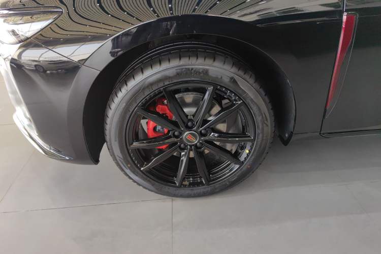 Used Hongqi H5 2025 1.5T DCT Xuan Ying Edition Left Front Wheel Hub