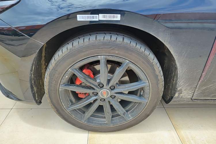 Used Hongqi H5 2025 Model 1.5T DCT Xuan Ying 2 Million Units Commemorative Edition Left Front Wheel Hub