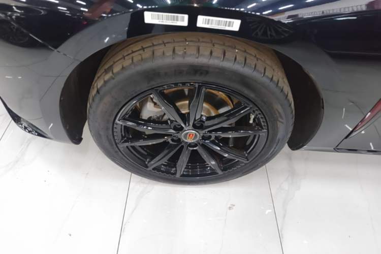 Used Hongqi H5 2025 1.5T DCT Xuan Ying Edition Left Front Wheel Hub