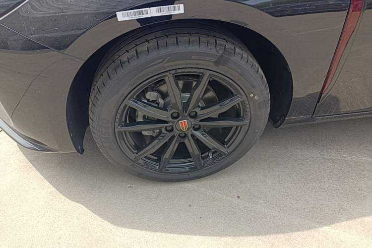 Used Hongqi H5 2025 1.5T DCT Xuan Ying Edition Left Front Wheel Hub