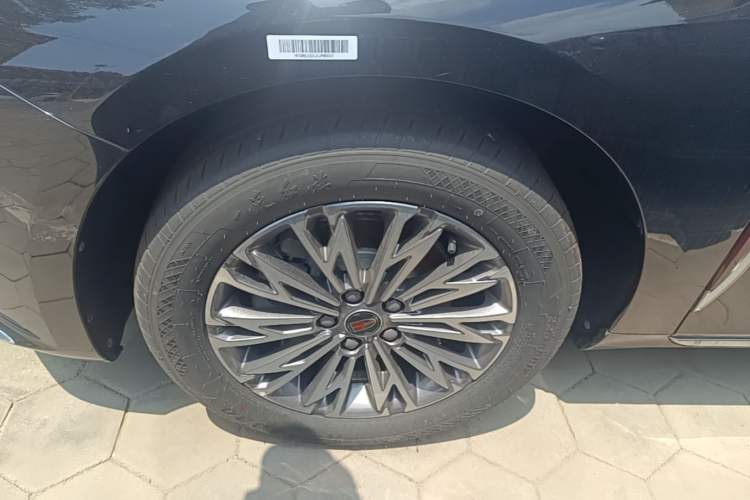 Used Hongqi H5 2025 1.5T DCT Qiyun 500 000th Unit Commemorative Edition Left Front Wheel Hub