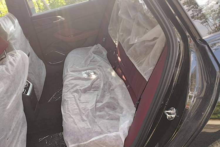 Used Hongqi H5 2025 2.0T Automatic Xuan Ying Edition Left Rear Seat