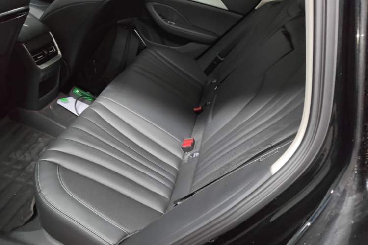 Used Hongqi H5 2025 2.0T Automatic Flagship 500 000th Unit Anniversary Edition Left Rear Seat