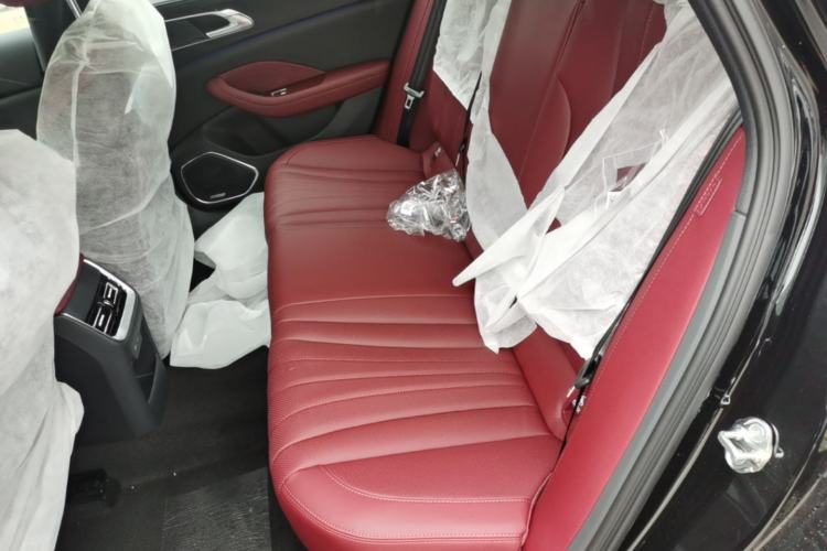 Used Hongqi H5 2025 2.0T Automatic Xuan Ying Edition Left Rear Seat