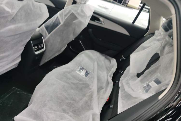 Used Hongqi H5 2025 1.5T DCT Qiyun 500 000th Unit Commemorative Edition Left Rear Seat