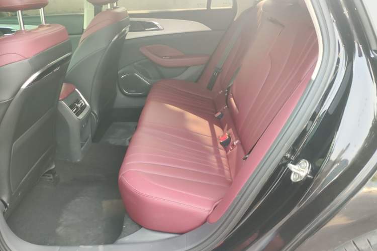 Used Hongqi H5 2025 1.5T DCT Xuan Ying Edition Left Rear Seat