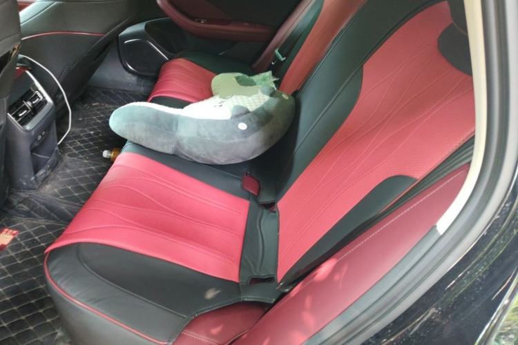 Used Hongqi H5 2025 1.5T DCT Qiyun 500 000th Unit Commemorative Edition Left Rear Seat