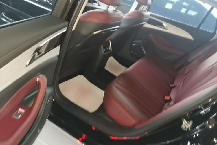 Used Hongqi H5 2025 1.5T DCT Qiyun 500 000th Unit Commemorative Edition Left Rear Seat