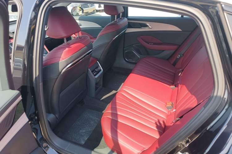 Used Hongqi H5 2025 2.0T Automatic Xuan Ying Edition Left Rear Seat