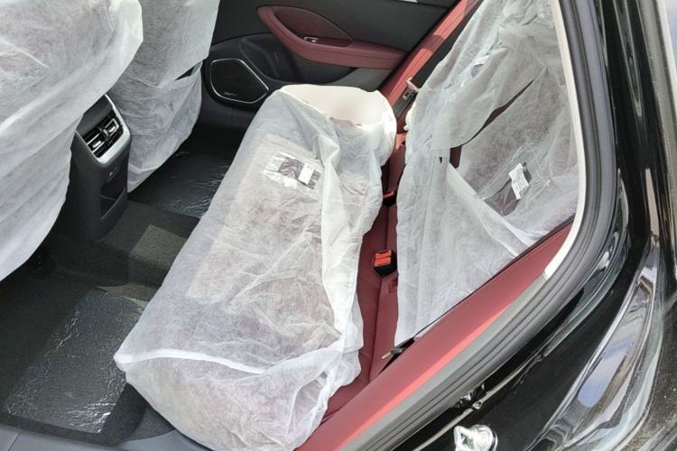 Used Hongqi H5 2025 1.5T DCT Qiyun 500 000th Unit Commemorative Edition Left Rear Seat