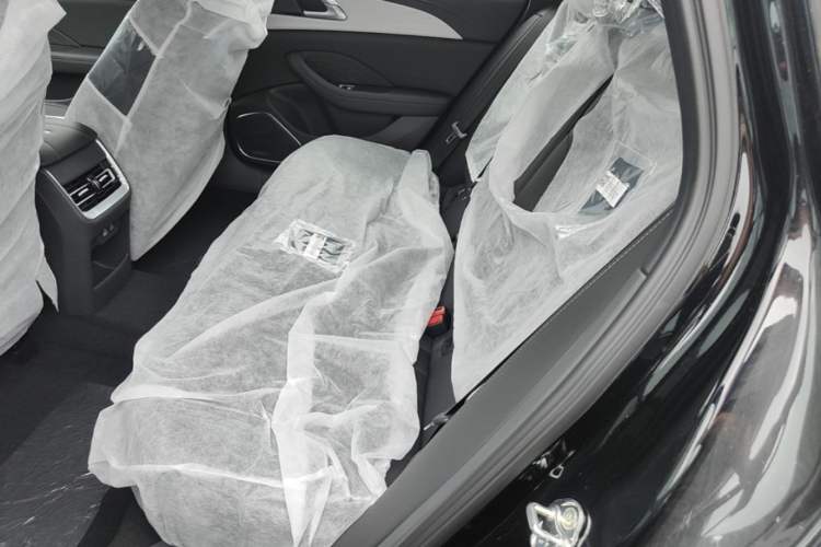 Used Hongqi H5 2025 1.5T DCT Xuan Ying Edition Left Rear Seat