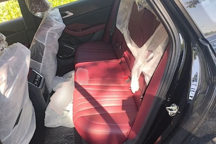 Used Hongqi H5 2025 2.0T Automatic Xuan Ying Edition Left Rear Seat