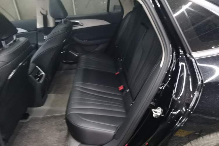 Used Hongqi H5 2025 1.5T DCT Qiyun 500 000th Unit Commemorative Edition Left Rear Seat