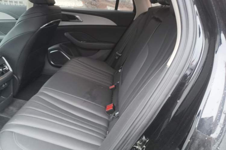 Used Hongqi H5 2025 1.5T DCT Qiyun 500 000th Unit Commemorative Edition Left Rear Seat