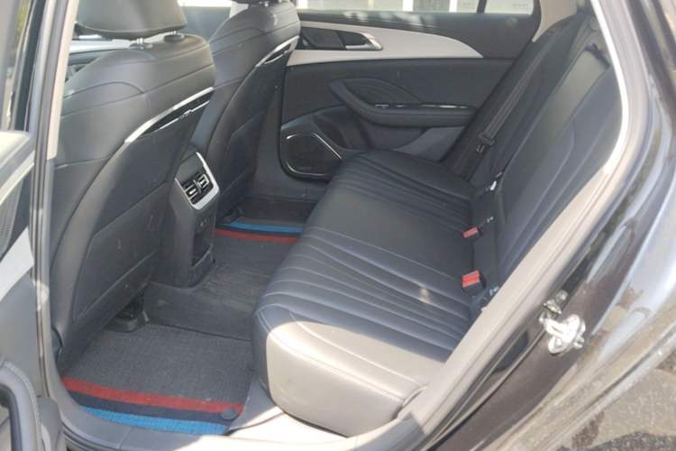 Used Hongqi H5 2025 1.5T DCT Qiyun 500 000th Unit Commemorative Edition Left Rear Seat