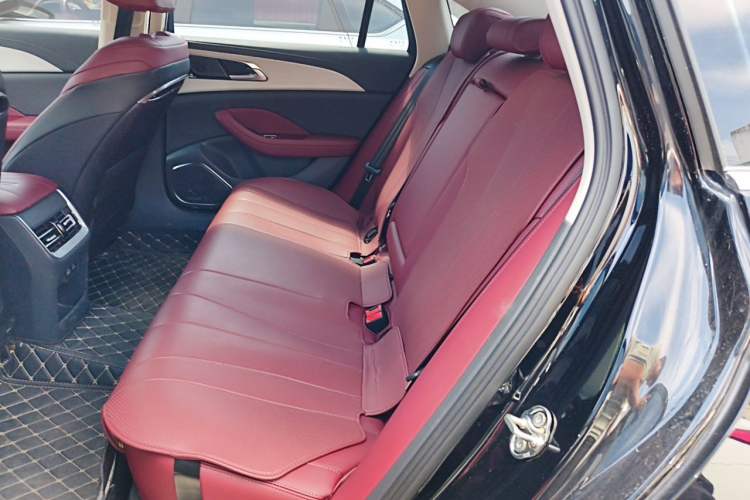 Used Hongqi H5 2025 1.5T DCT Qiyun 500 000th Unit Commemorative Edition Left Rear Seat