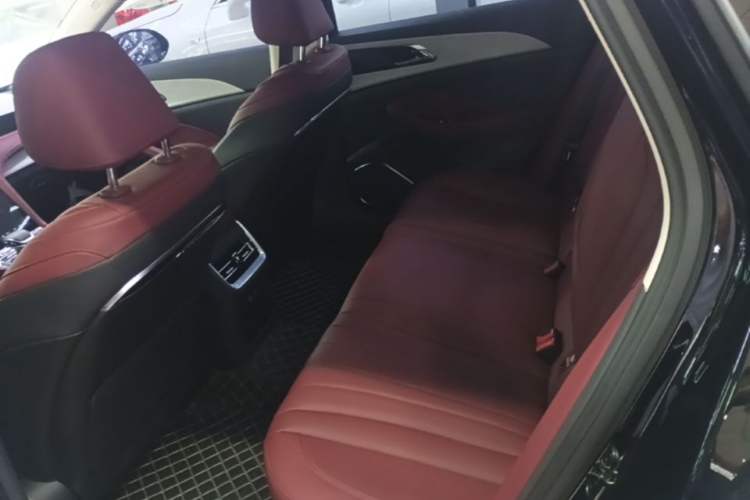 Used Hongqi H5 2025 2.0T Automatic Flagship 500 000th Unit Anniversary Edition Left Rear Seat