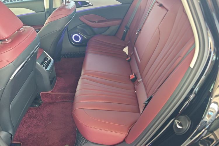 Used Hongqi H5 2025 1.5T DCT Qiyun 500 000th Unit Commemorative Edition Left Rear Seat