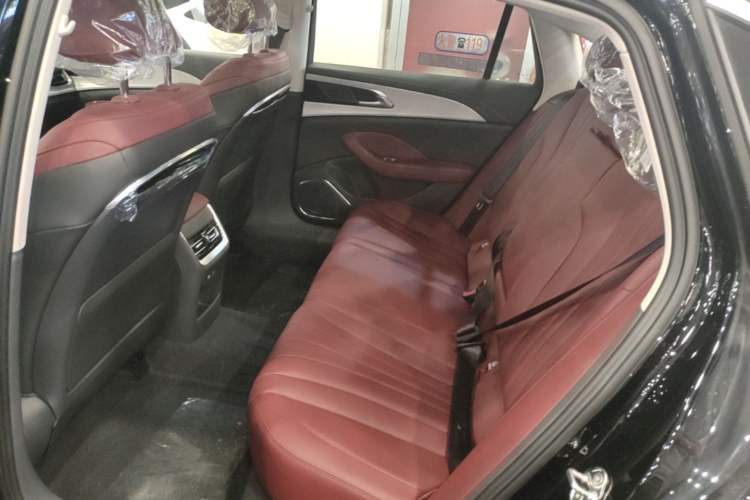 Used Hongqi H5 2025 1.5T DCT Qiyun 500 000th Unit Commemorative Edition Left Rear Seat