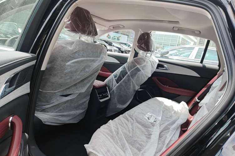 Used Hongqi H5 2025 1.5T DCT Qiyun 500 000th Unit Commemorative Edition Left Rear Seat