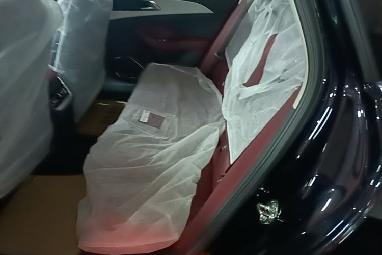 Used Hongqi H5 2025 1.5T DCT Qiyun 500 000th Unit Commemorative Edition Left Rear Seat