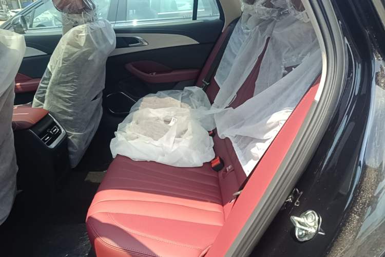 Used Hongqi H5 2025 1.5T DCT Qiyun 500 000th Unit Commemorative Edition Left Rear Seat