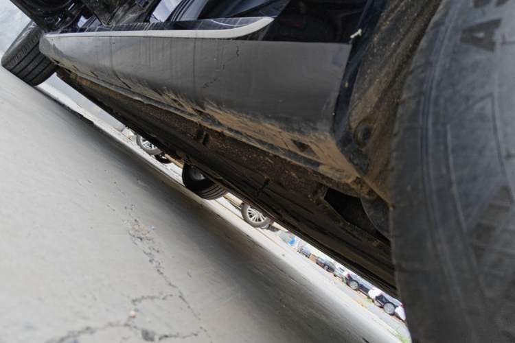 Used Hongqi H5 2025 1.5T DCT Qiyun 500 000th Unit Commemorative Edition Left Side Sill