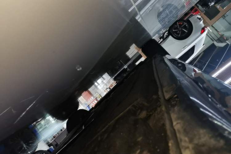 Used Hongqi H5 2025 1.5T DCT Qiyun 500 000th Unit Commemorative Edition Left Side Sill