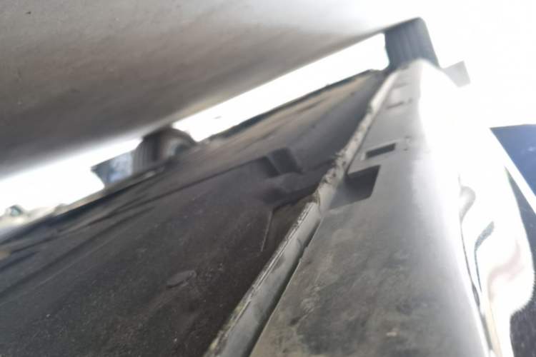 Used Hongqi H5 2025 1.5T DCT Qiyun 500 000th Unit Commemorative Edition Left Side Sill