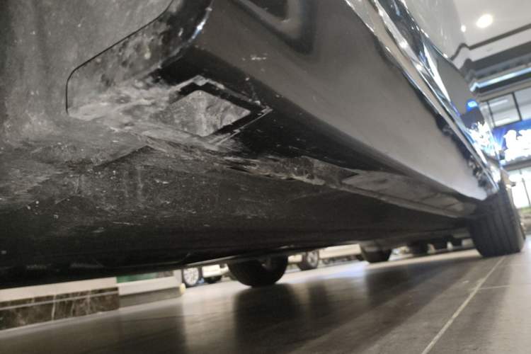 Used Hongqi H5 2025 1.5T DCT Qiyun 500 000th Unit Commemorative Edition Left Side Sill