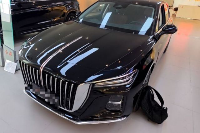 Used Hongqi H5 2025 2.0T Automatic Flag Edition – 500 000 Units Commemorative Version