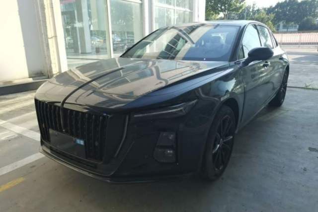Used Hongqi H5 2025 Model 2.0T Automatic Xuan Ying 2 Million Units Commemorative Edition