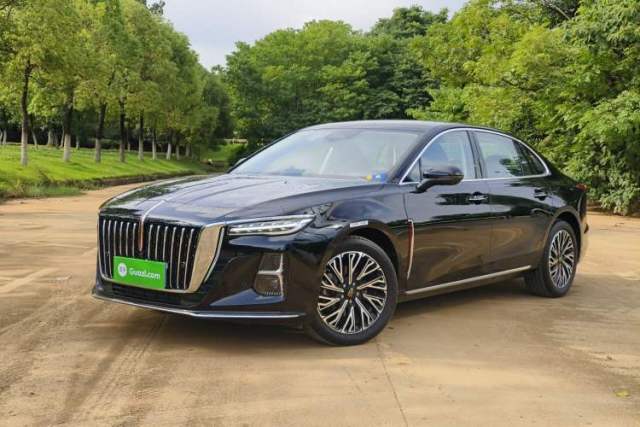 Hongqi H5 2025 2.0T Automatic Flag Edition – 500 000 Units Commemorative Version с пробегом