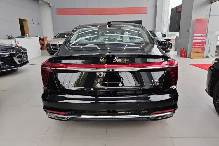 Used Hongqi H5 2025 2.0T Automatic Flag Edition – 500 000 Units Commemorative Version Rear