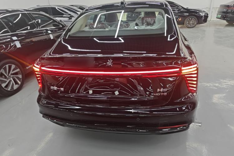 Used Hongqi H5 2025 Model 2.0T Automatic Xuan Ying 2 Million Units Commemorative Edition Rear