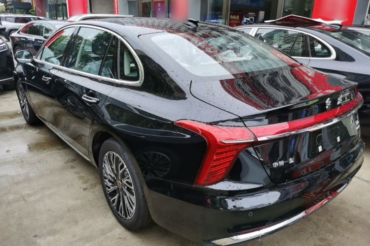 Used Hongqi H5 2025 2.0T Automatic Flag Edition – 500 000 Units Commemorative Version Rear Left 45 Deg