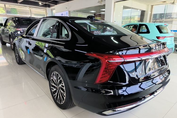 Used Hongqi H5 2025 2.0T Automatic Flag Edition – 500 000 Units Commemorative Version Rear Left 45 Deg
