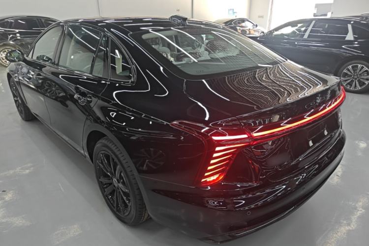 Used Hongqi H5 2025 Model 2.0T Automatic Xuan Ying 2 Million Units Commemorative Edition Rear Left 45 Deg