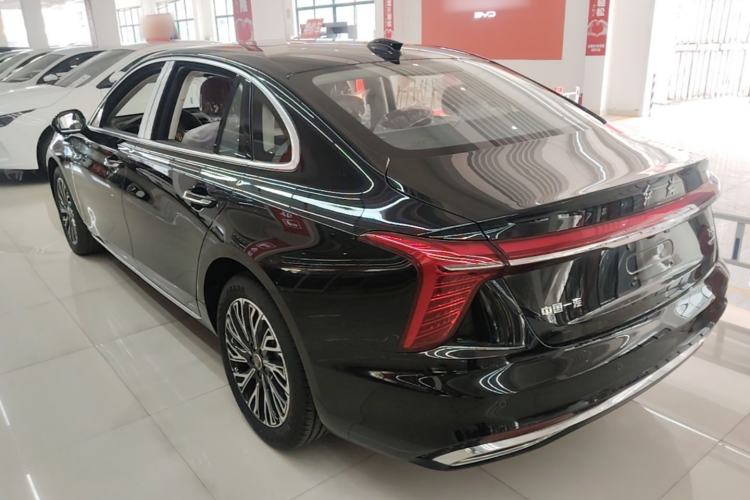 Used Hongqi H5 2025 2.0T Automatic Flag Edition – 500 000 Units Commemorative Version Rear Left 45 Deg
