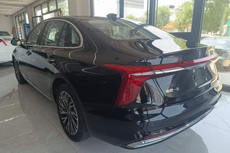 Used Hongqi H5 2025 2.0T Automatic Flag Edition – 500 000 Units Commemorative Version Rear Left 45 Deg