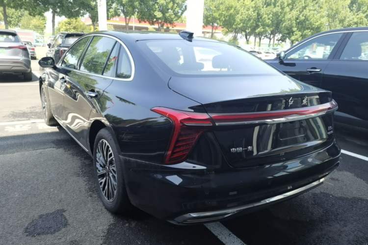 Used Hongqi H5 2025 2.0T Automatic Flag Edition – 500 000 Units Commemorative Version Rear Left 45 Deg