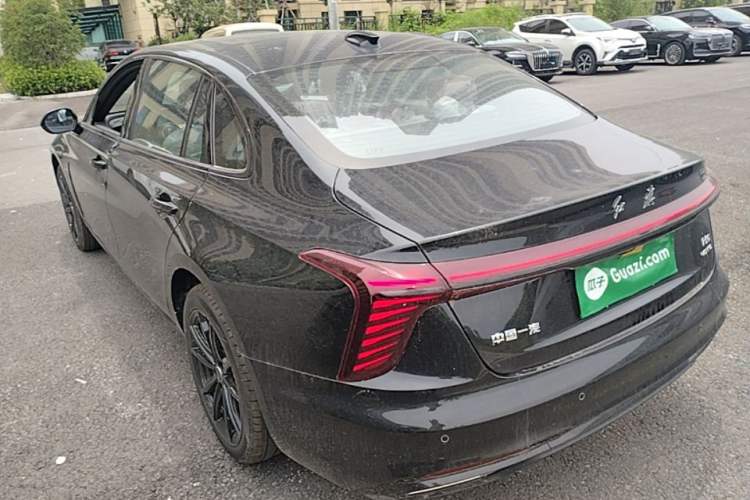 Used Hongqi H5 2025 Model 2.0T Automatic Xuan Ying 2 Million Units Commemorative Edition Rear Left 45 Deg