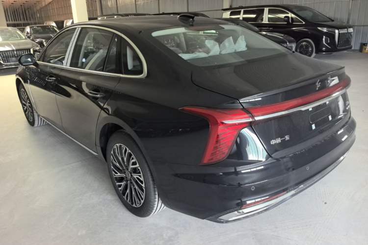 Used Hongqi H5 2025 2.0T Automatic Flag Edition – 500 000 Units Commemorative Version Rear Left 45 Deg