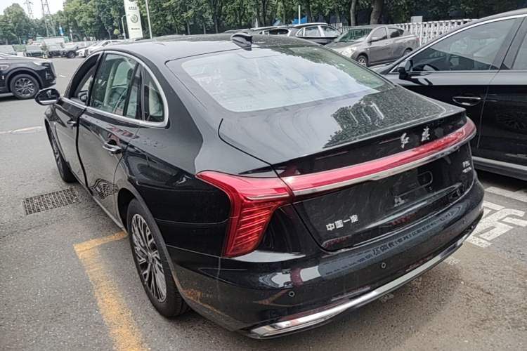 Used Hongqi H5 2025 2.0T Automatic Flag Edition – 500 000 Units Commemorative Version Rear Left 45 Deg