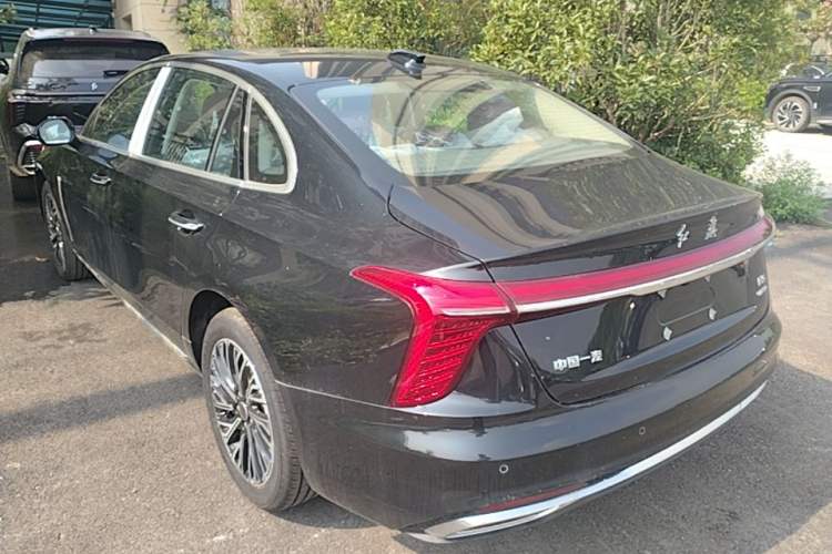 Used Hongqi H5 2025 2.0T Automatic Flag Edition – 500 000 Units Commemorative Version Rear Left 45 Deg