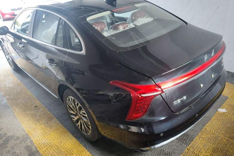 Used Hongqi H5 2025 2.0T Automatic Flag Edition – 500 000 Units Commemorative Version Rear Left 45 Deg